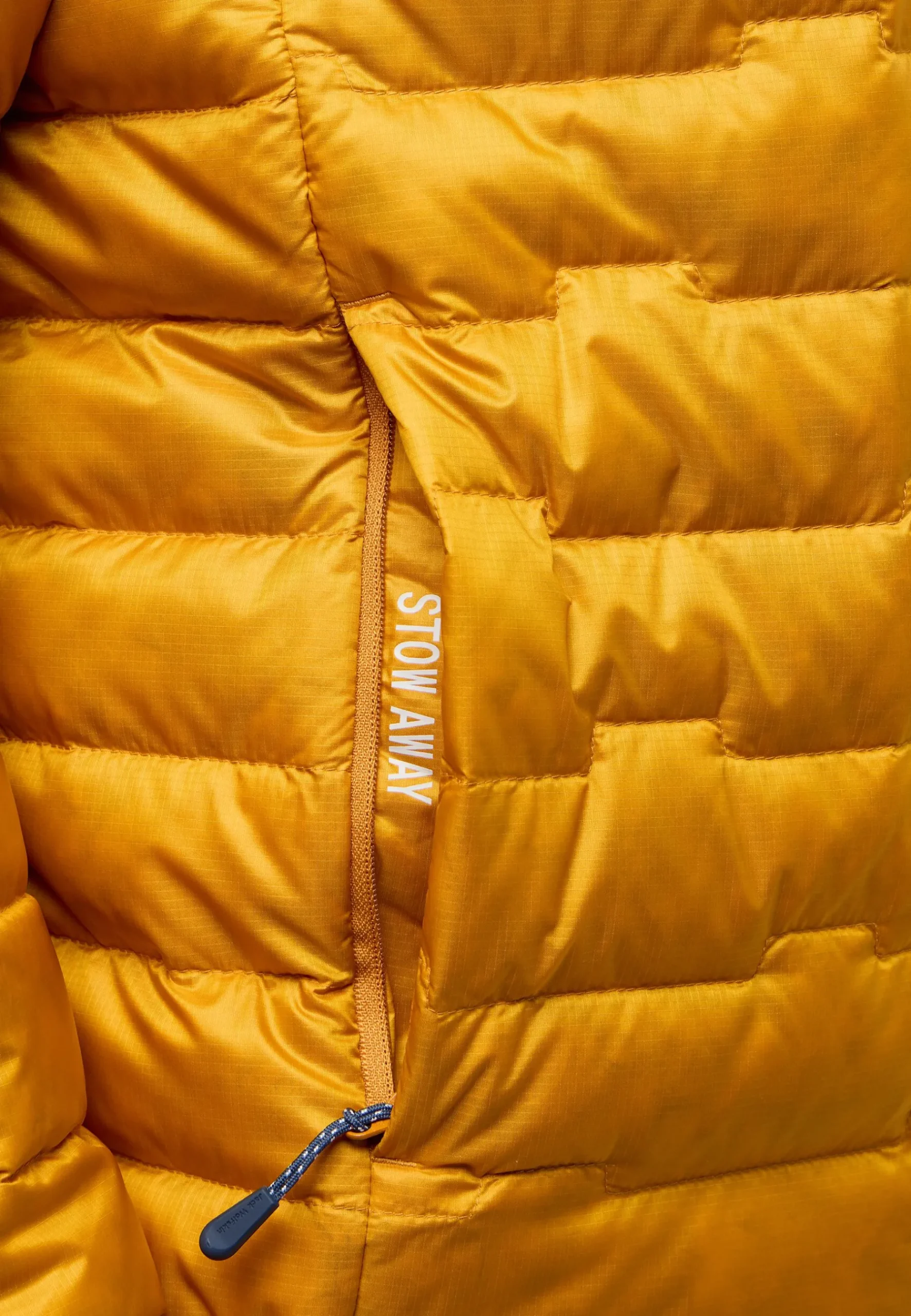 Jack Wolfskin Passamani Down Hoody M Rds|Heren Bodywarmers|Winterjacks