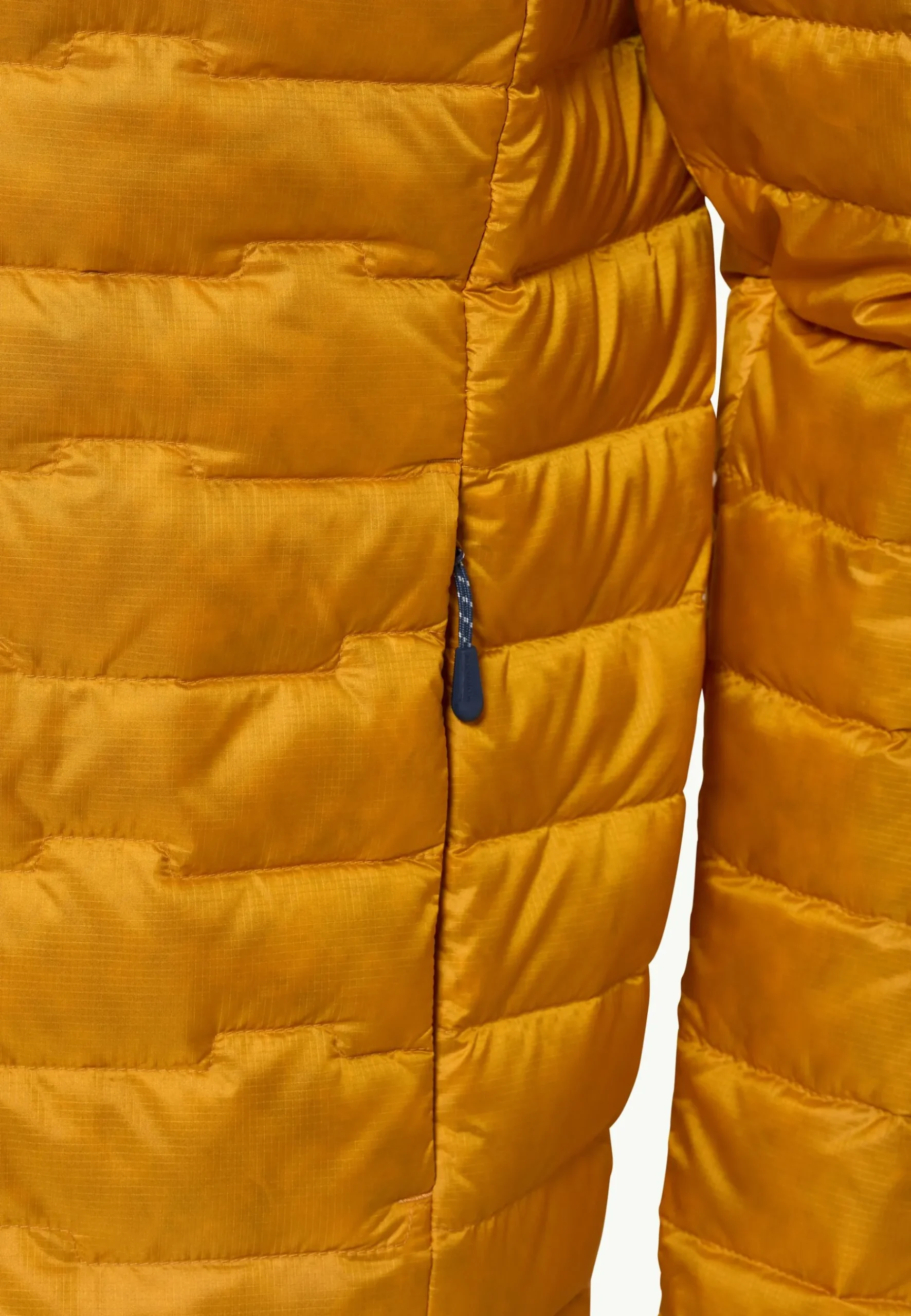 Jack Wolfskin Passamani Down Hoody M Rds|Heren Bodywarmers|Winterjacks